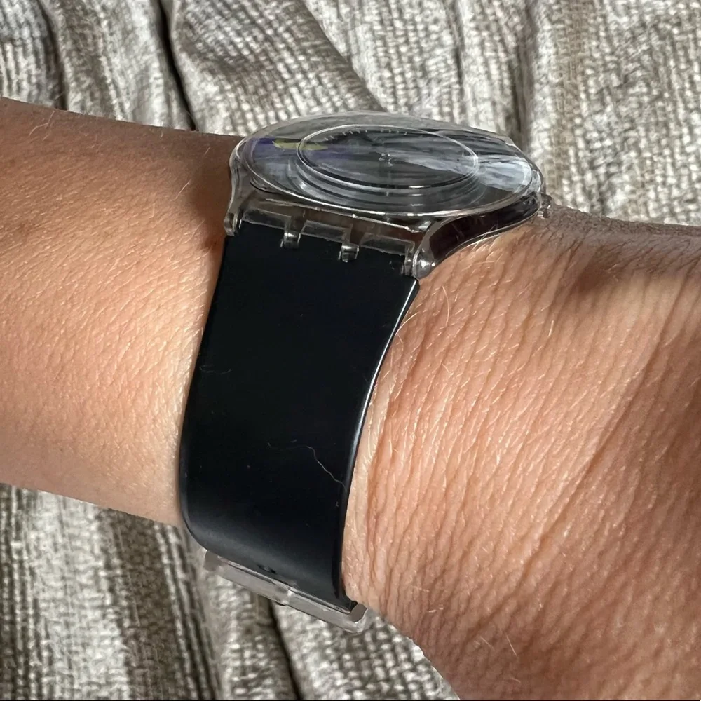 UNISEX water resistant slim watch IN BOX